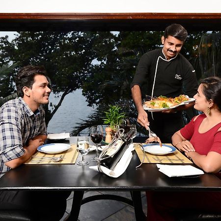 The Zuri Kumarakom Kerala Resort & Spa Ngoại thất bức ảnh